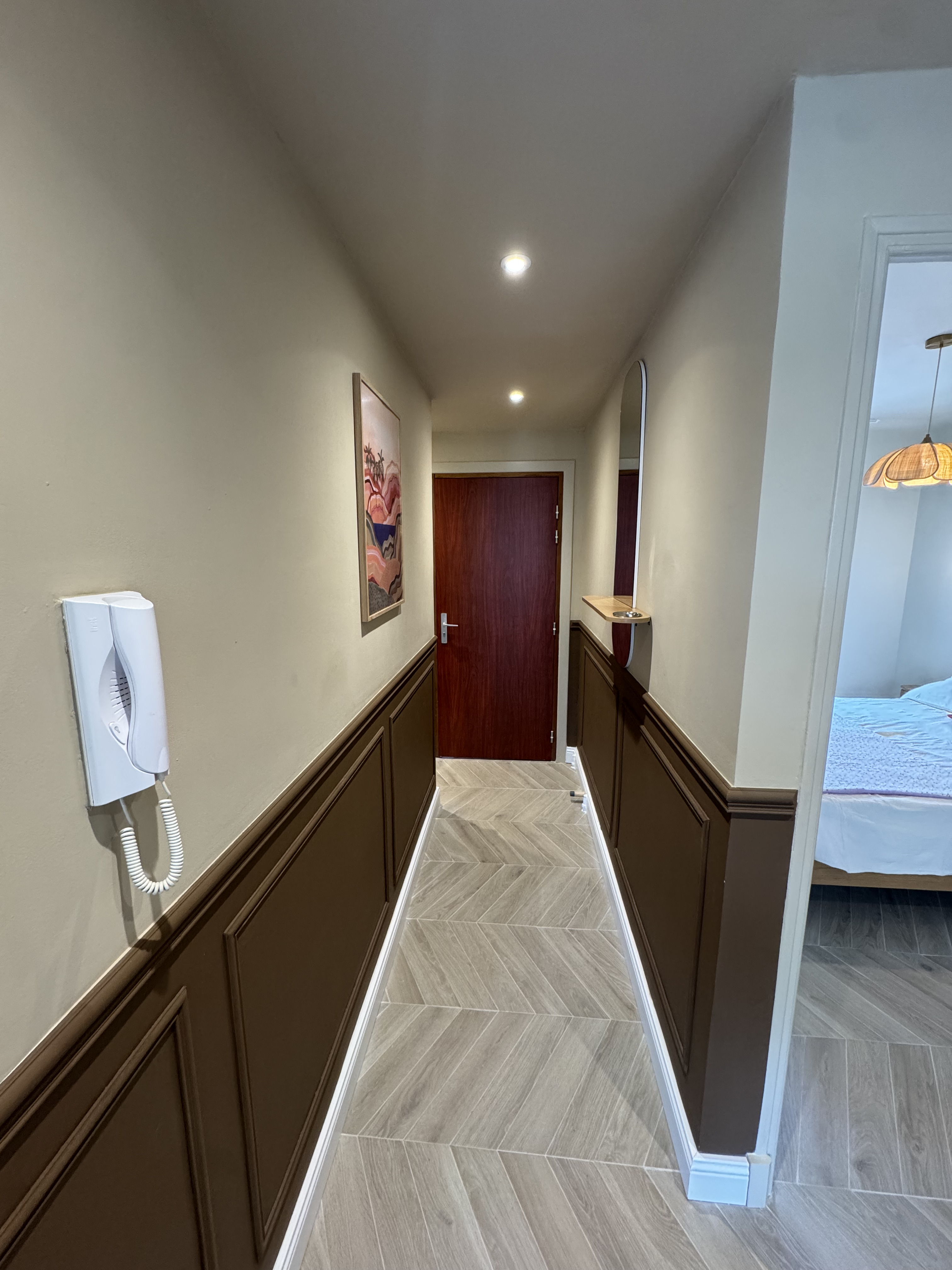 Habilllage moulures couloir